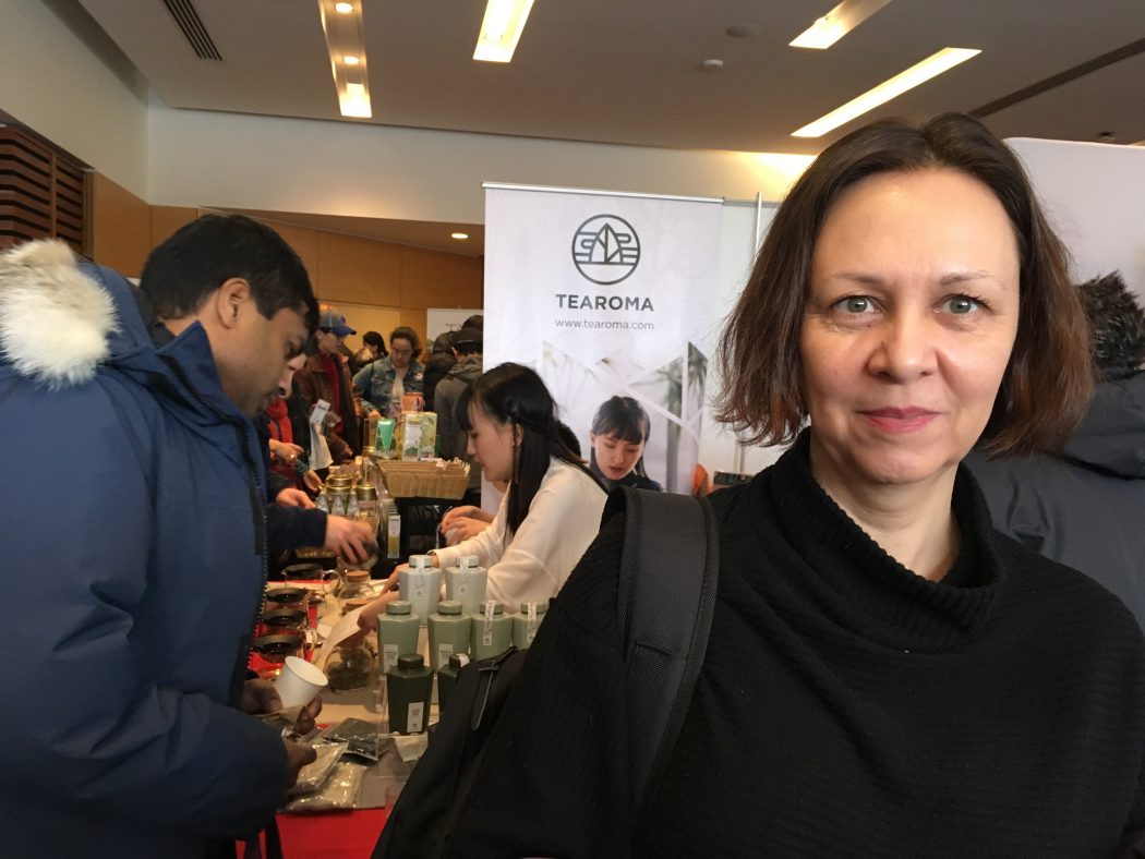 shannon skinner attends toronto tea festival